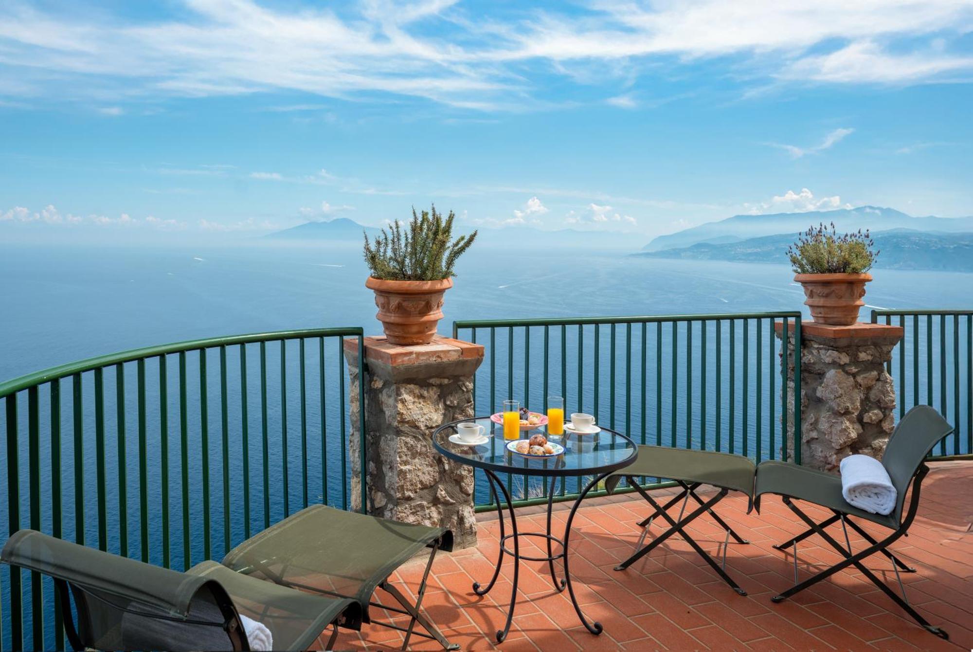 Premium Junior Suite mit Meerblick und Terrasse